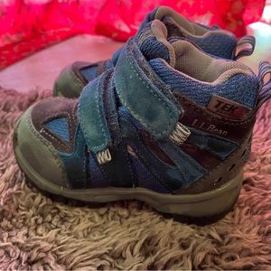 Toddler hiking boots size 8